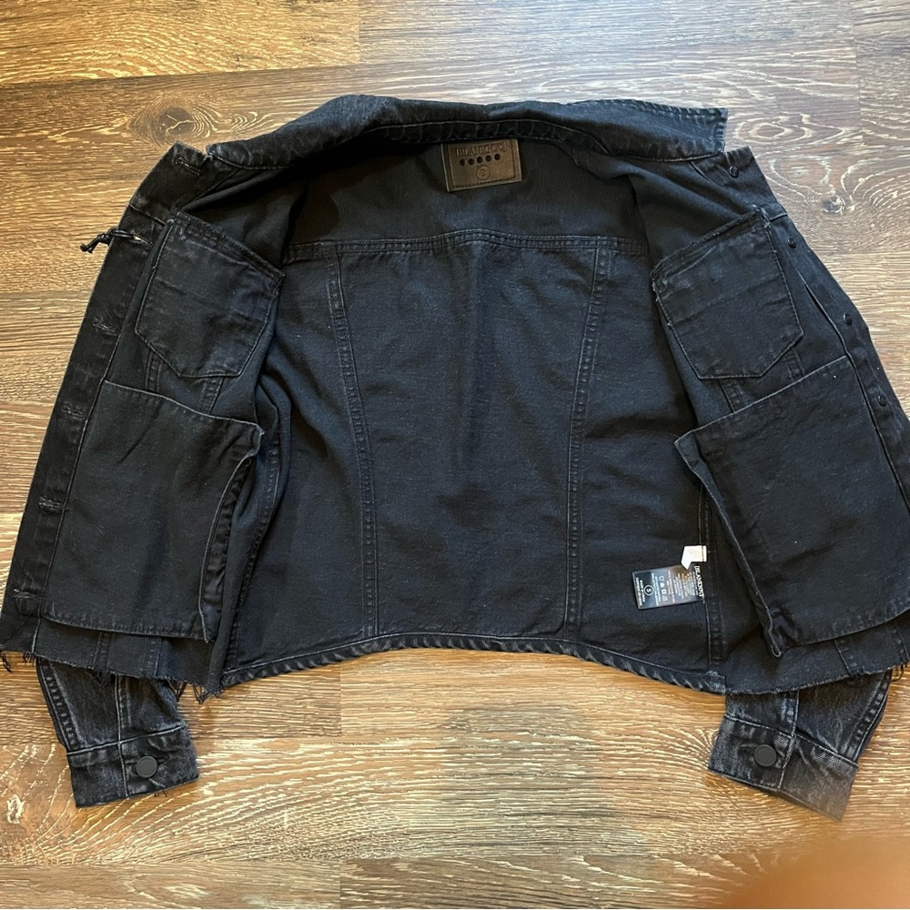 NWT [BLANKNYC] Ghosted Jacket raw hem black Denim Jean trucker Blank N.Y.C. Crop - Picture 4 of 10